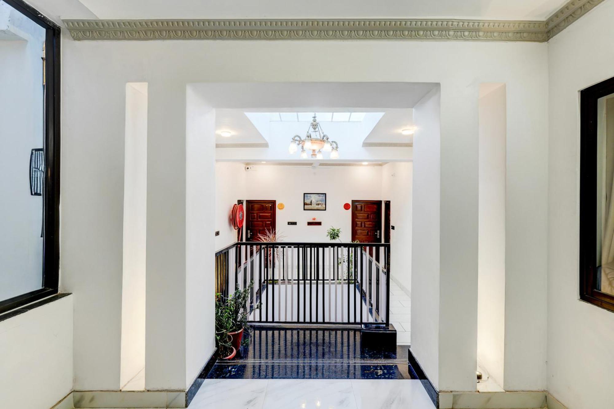 Hotel O Lake N Hill View Udajpur Zewnętrze zdjęcie